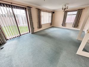 Lounge- click for photo gallery